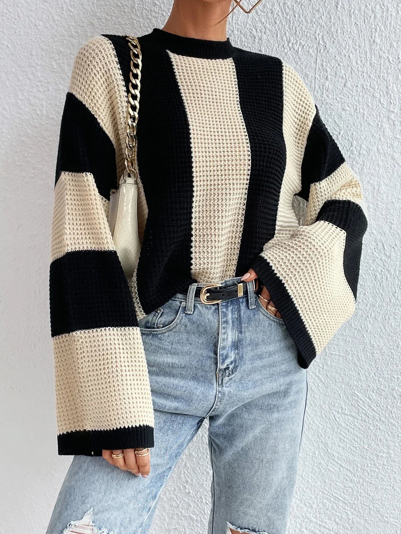 Sweater | Bold Stripes | Retro Casual Knit | Perfect for Autumn and Relaxed Days