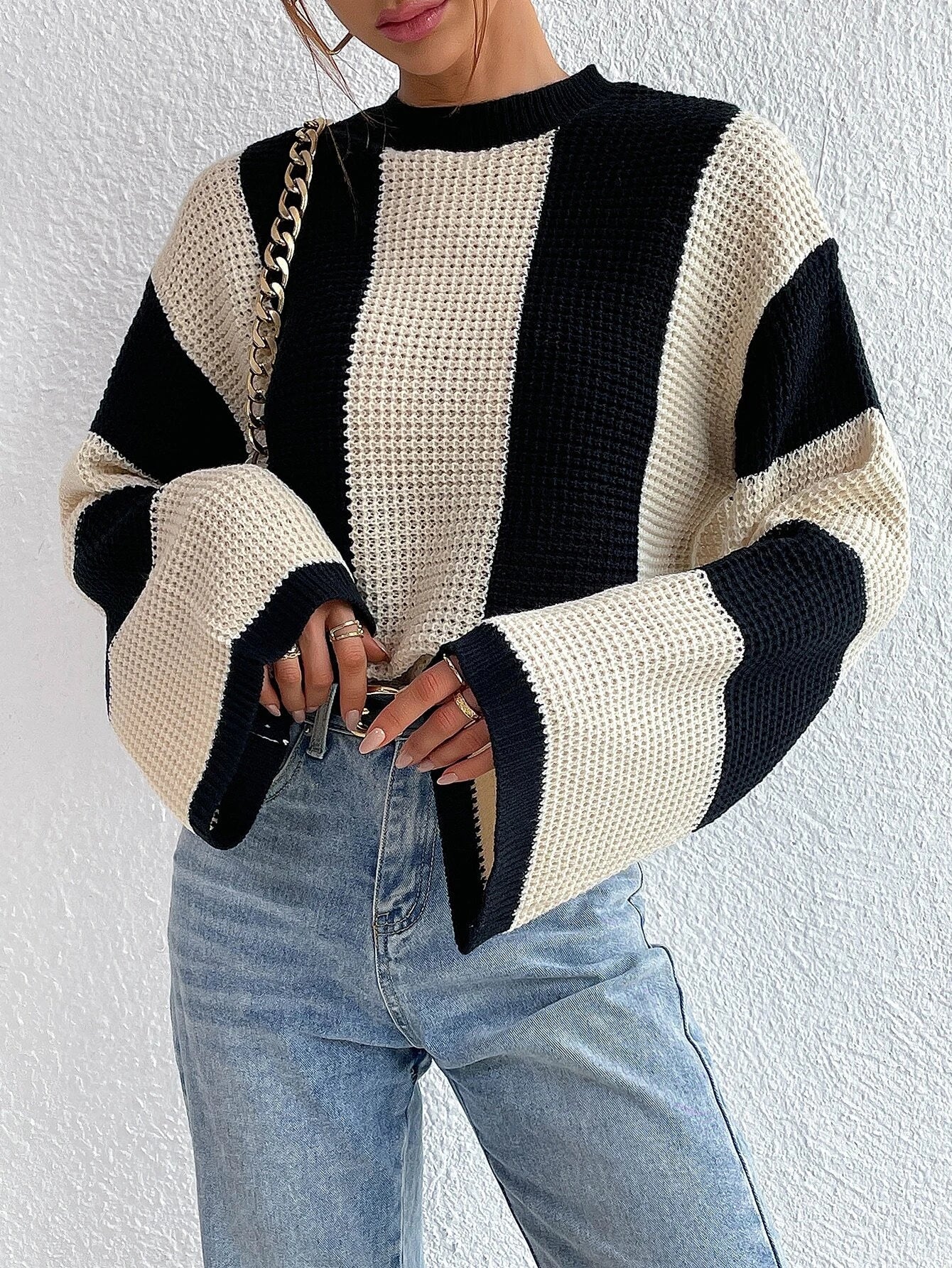 Sweater | Bold Stripes | Retro Casual Knit | Perfect for Autumn and Relaxed Days