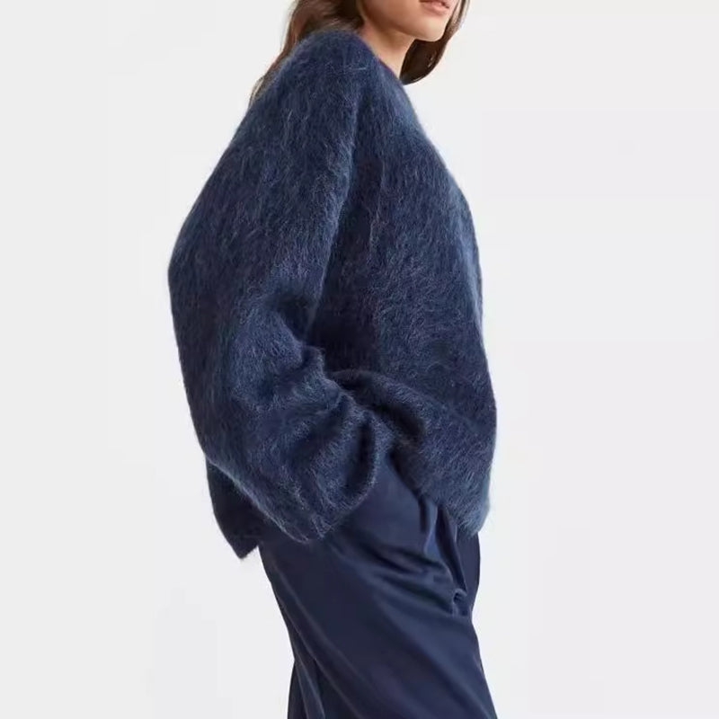 Oversized Sweater | Fluffy & Lightweight | Warm and Comfortable | Perfect for cold days and cozy moments