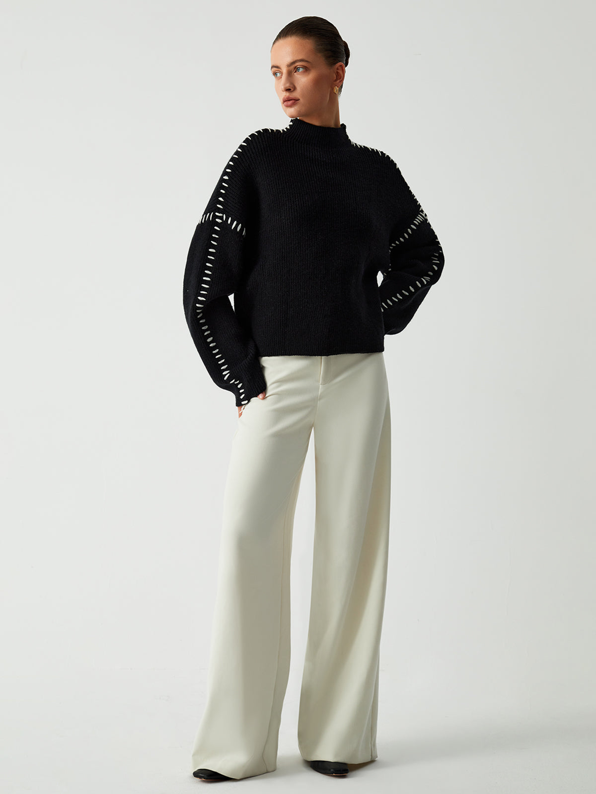 Sweater | Loose-Fit Design | Contrast Stitching | For Work, Casual Days and Minimalist Looks