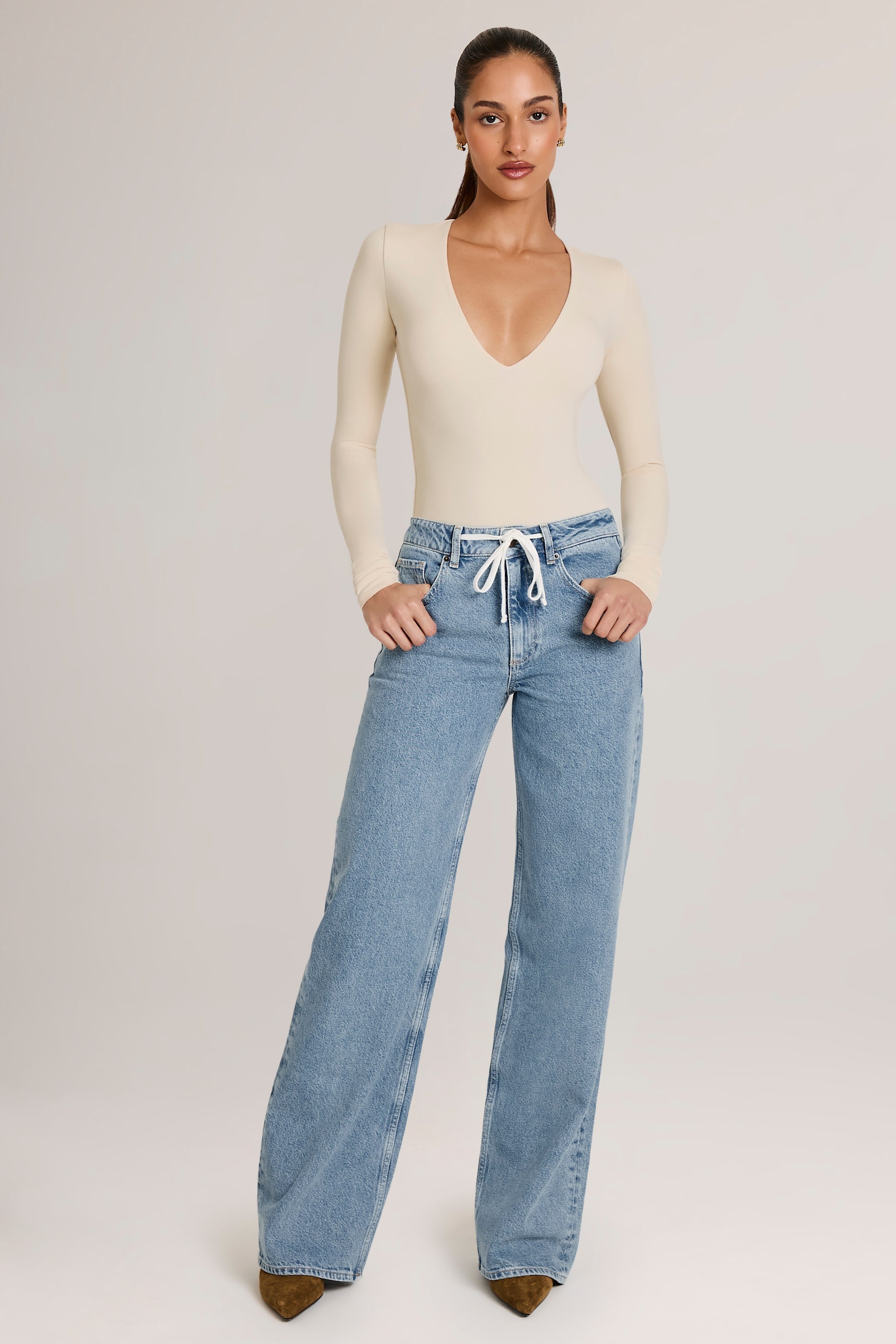 Xynae Drawstring Straight-Leg Jeans in Light Wash