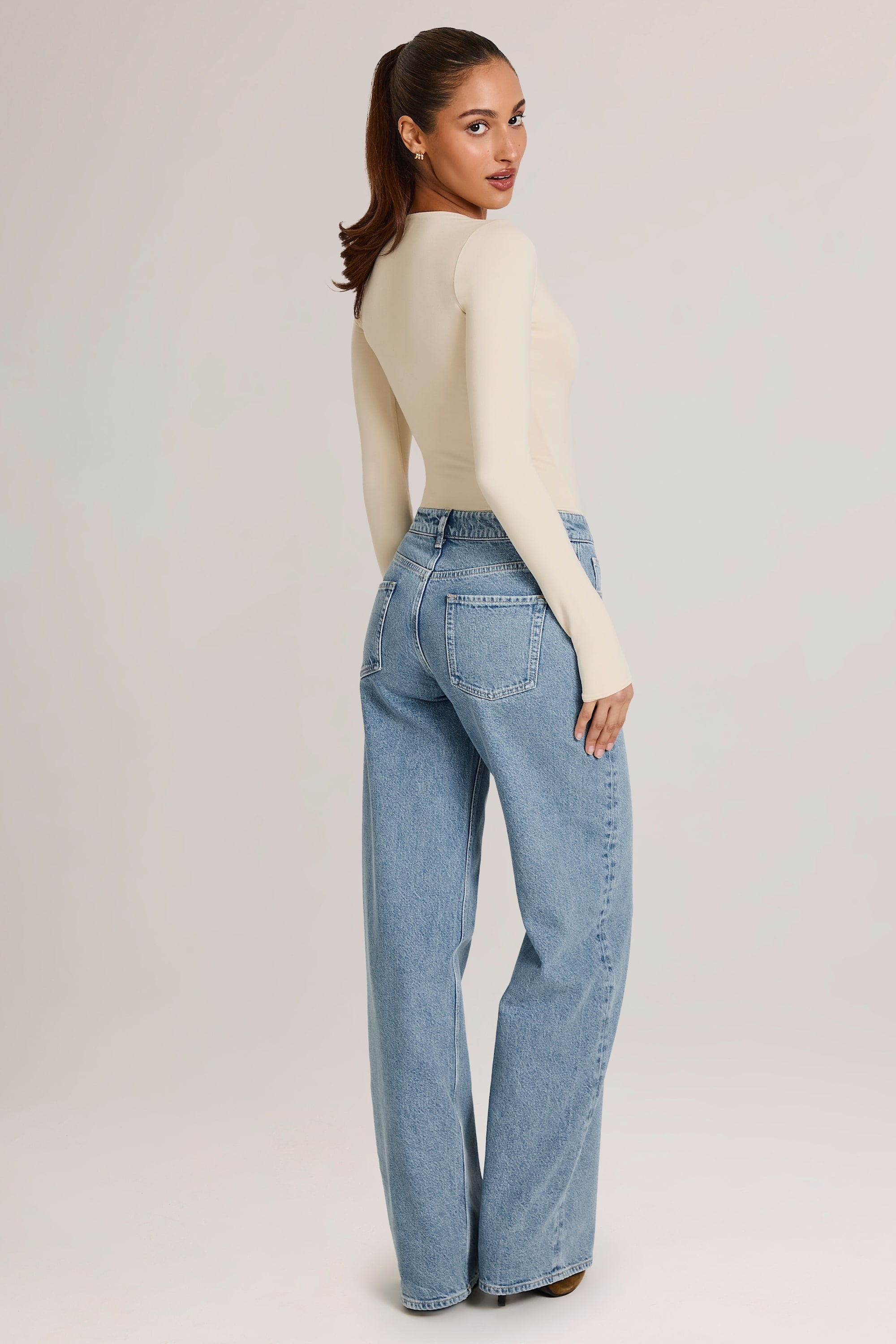 Xynae Drawstring Straight-Leg Jeans in Light Wash