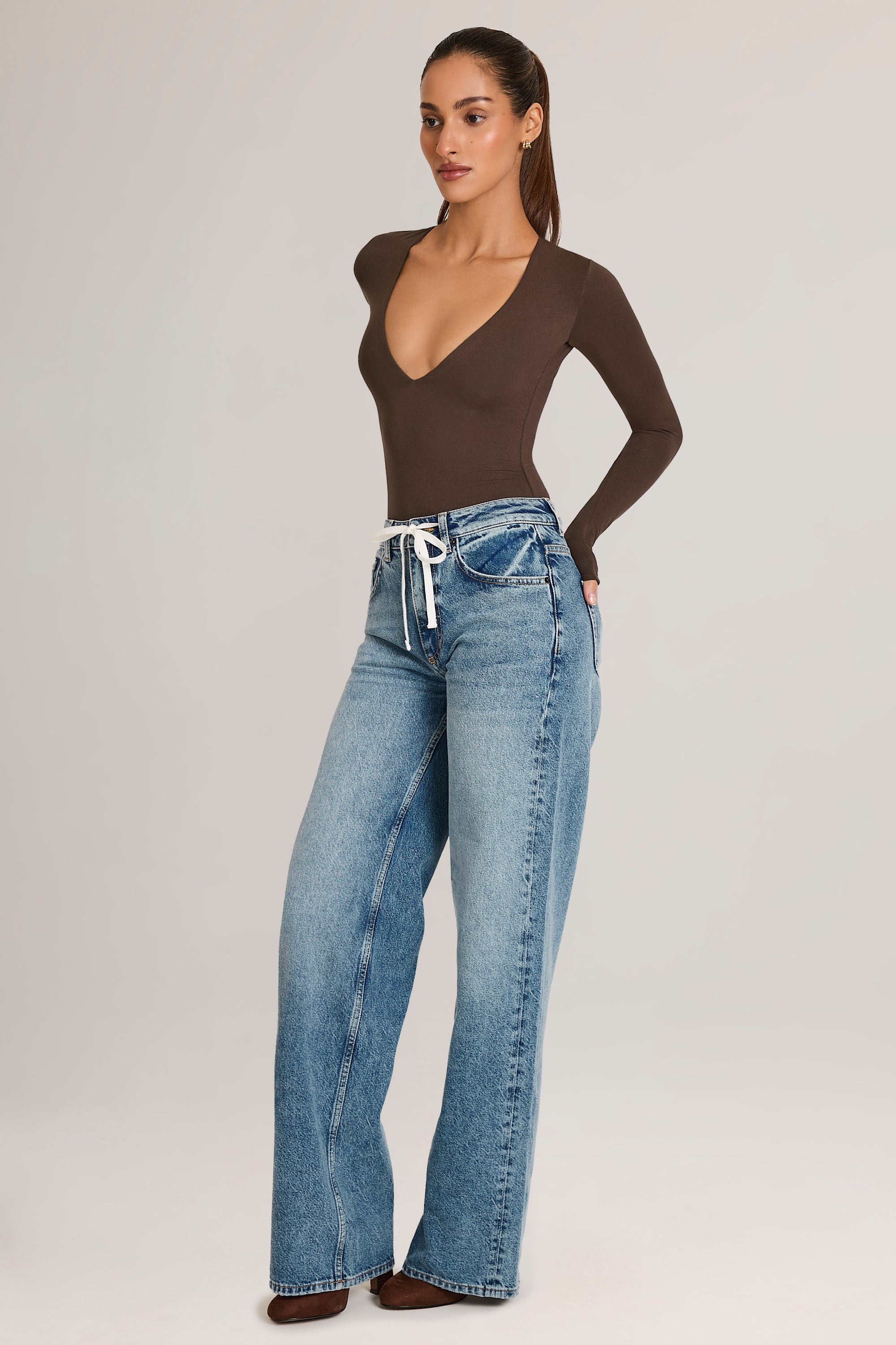 Xynae Drawstring Straight-Leg Jeans in Mid Wash