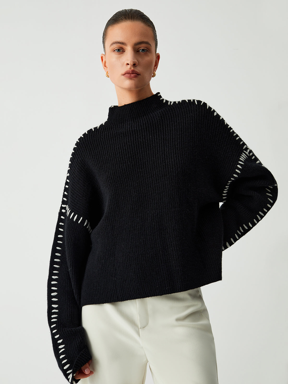 Sweater | Loose-Fit Design | Contrast Stitching | For Work, Casual Days and Minimalist Looks