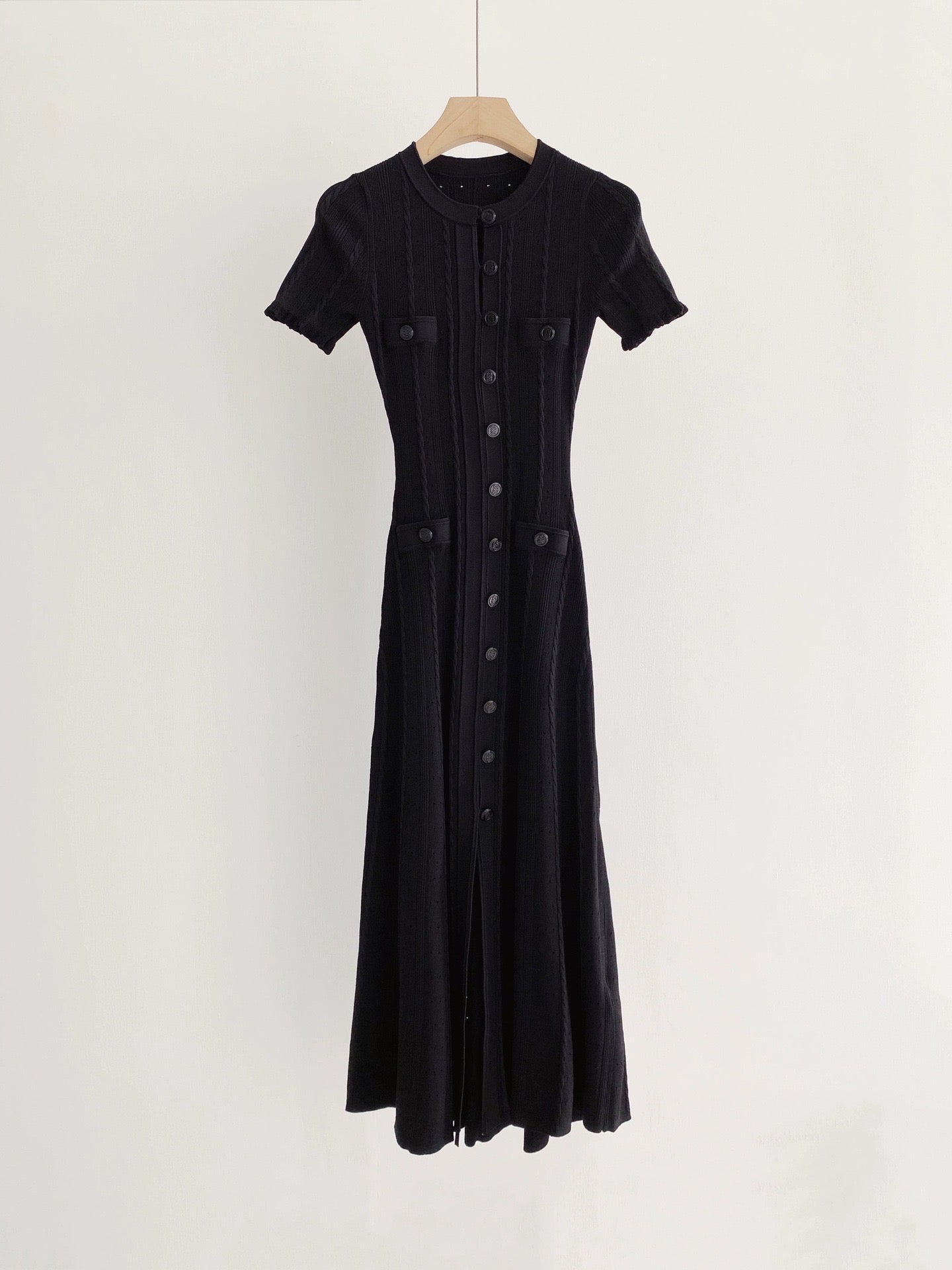 Xynae – The Liora Knit Midi Dress