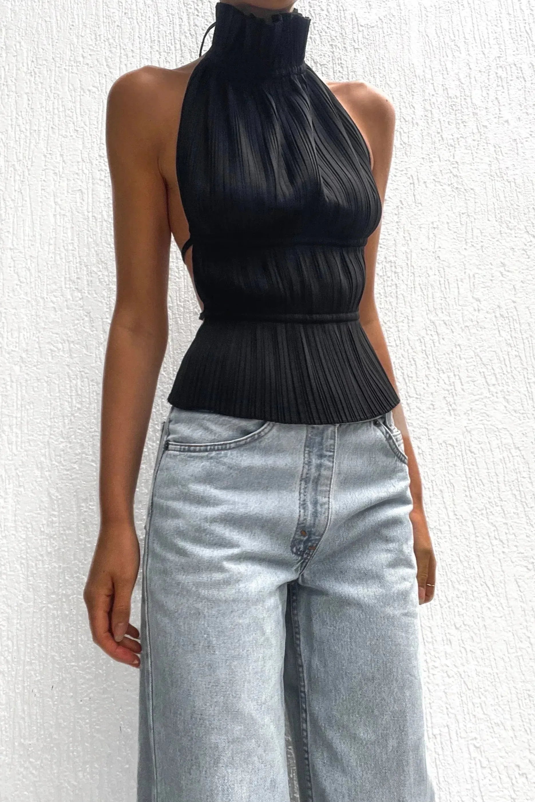 Xynae - Backless Pleated Top