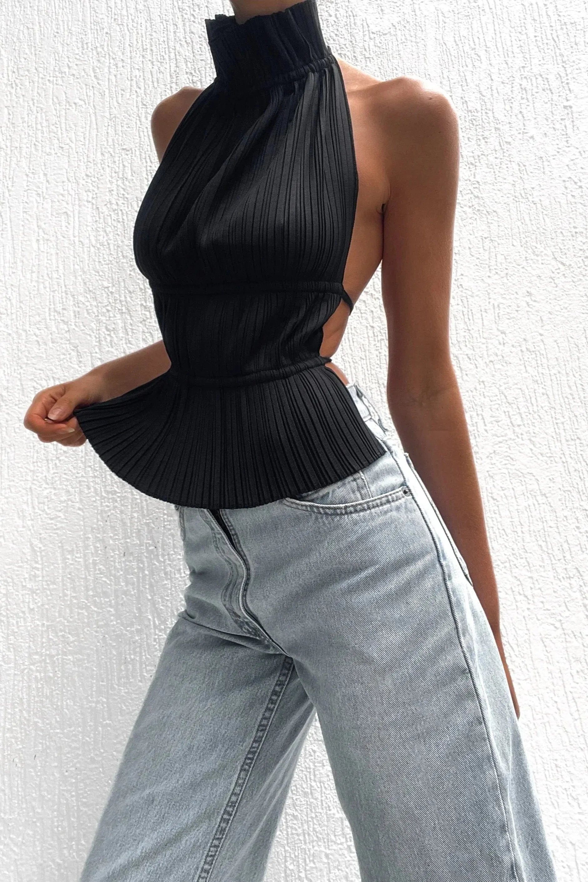 Xynae - Backless Pleated Top