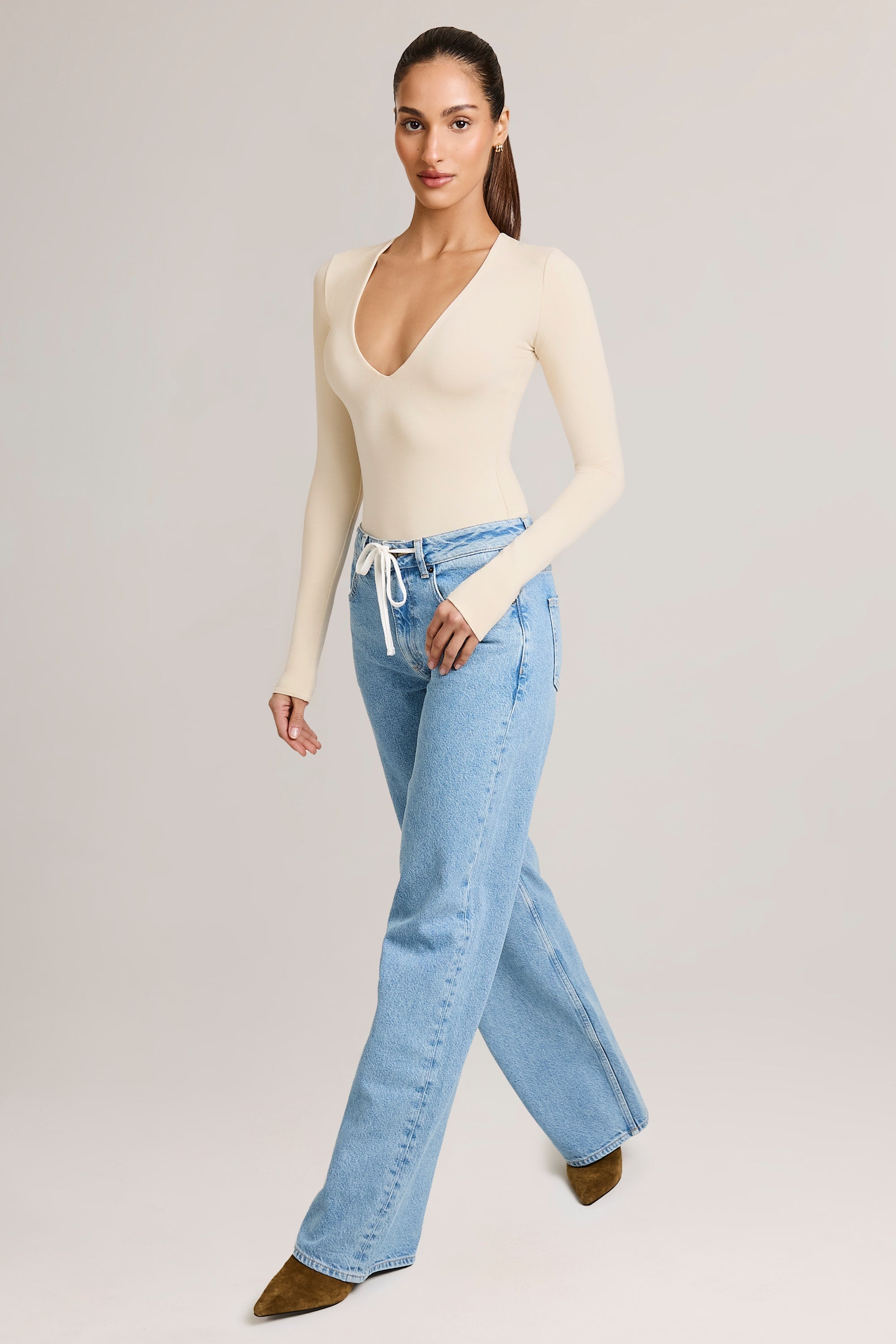 Xynae Drawstring Straight-Leg Jeans in Light Wash