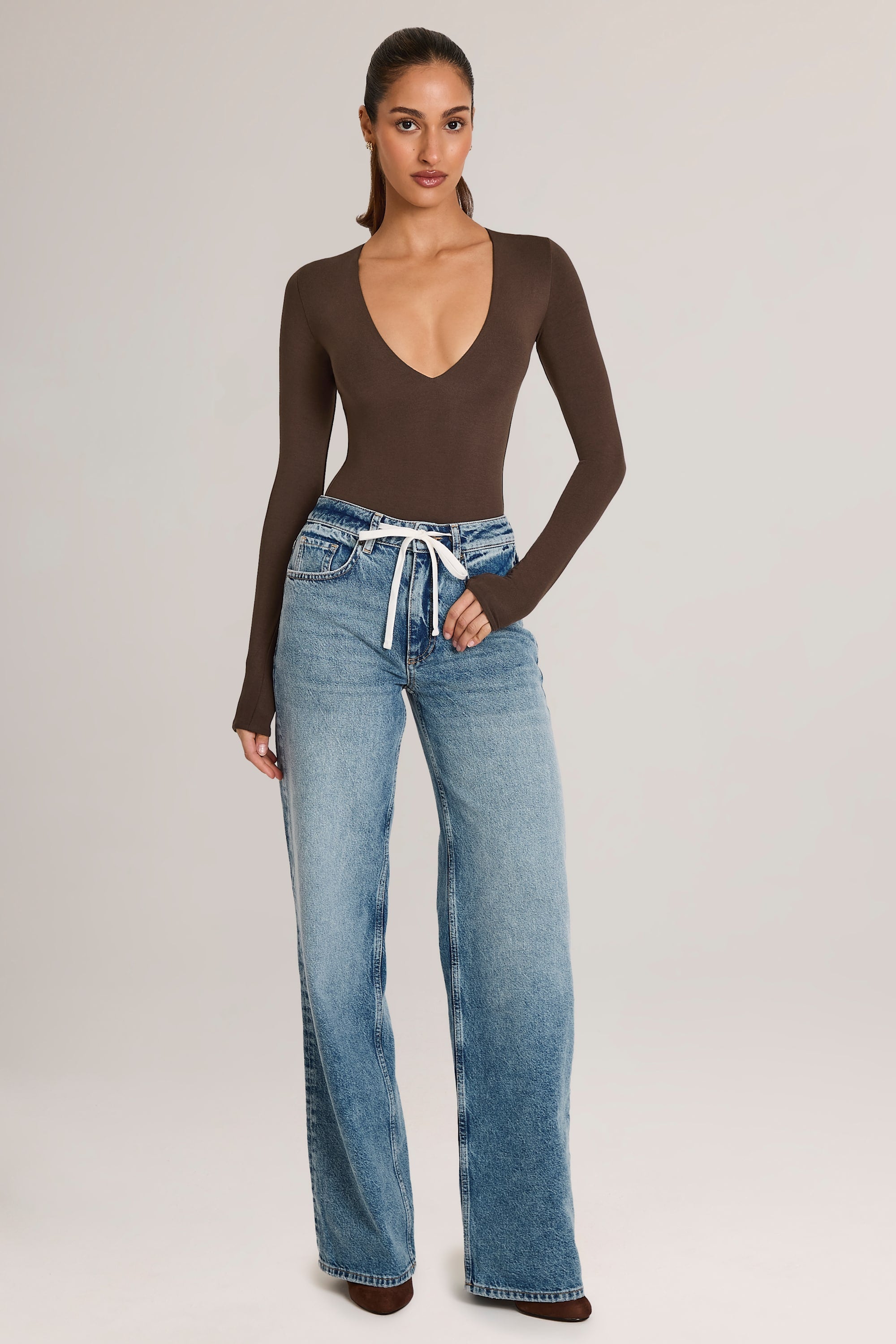 Xynae Drawstring Straight-Leg Jeans in Mid Wash