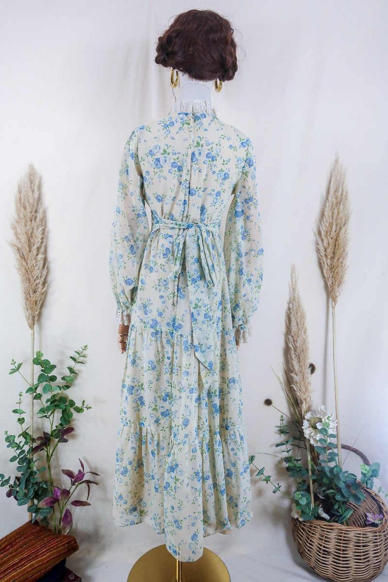 Xynae Vintage Floral Blue Boho Gown – Retro 70s Floral Dress with Lace Detail